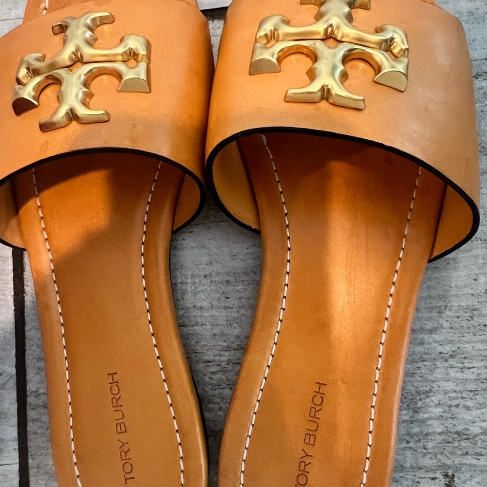 Tory Burch Eleanor Bourbon Leather Slide. - Picture 6 of 6